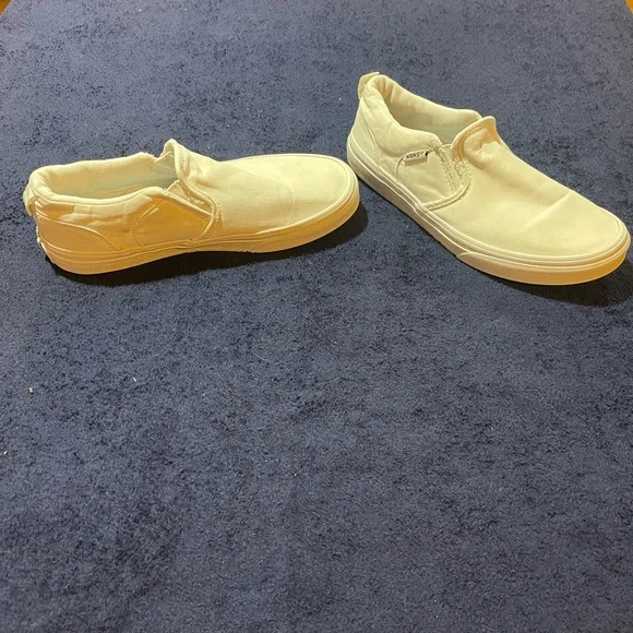 White Van slip ons! Youth size 4 1/2. Good condition. - Picture 5 of 5